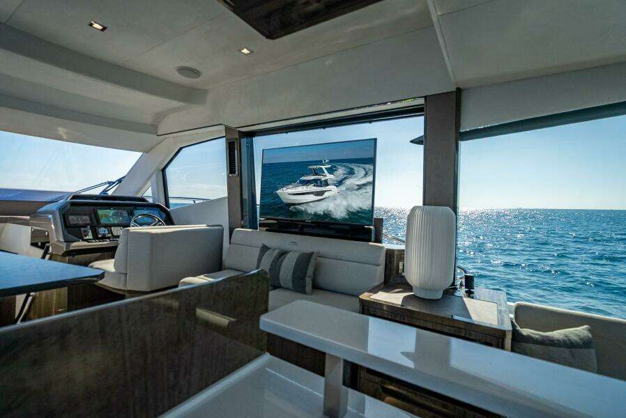 2021 Galeon 500 Fly