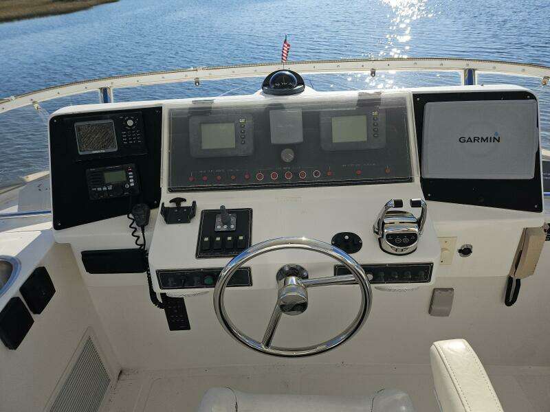 2003 Johnson Flybridge