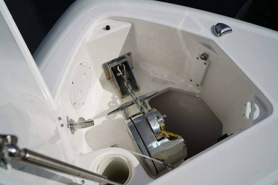 2017 Everglades 355CCX