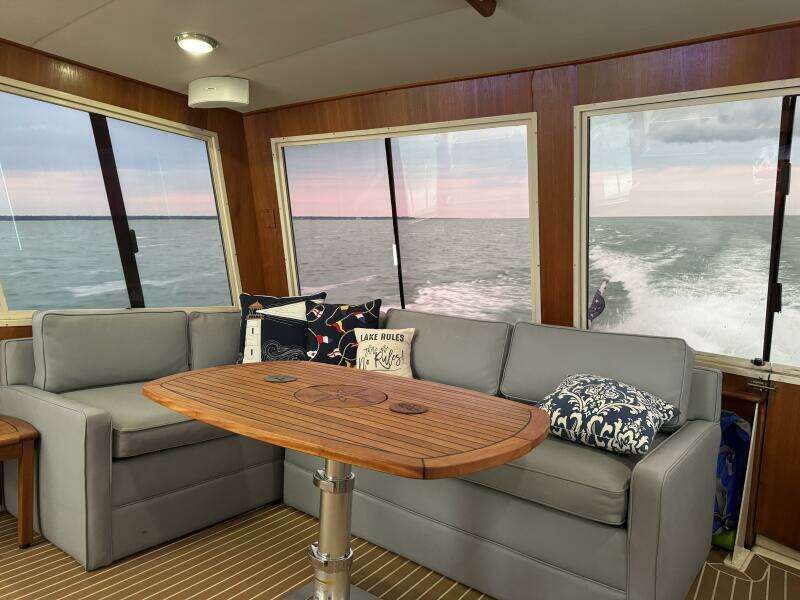 1987 Viking 48 Motor Yacht