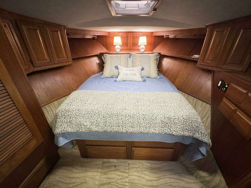 1987 Viking 48 Motor Yacht