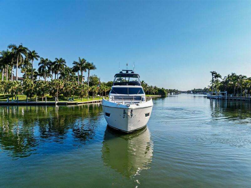 2019 Ferretti Yachts 780