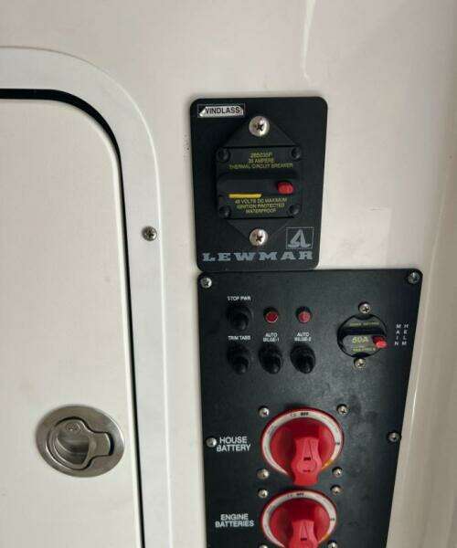 2018 Sea Hunt 255 Ultra SE