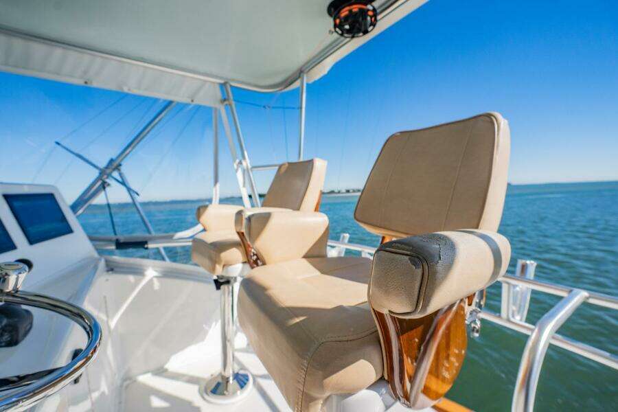 2001 Post 42 Convertible