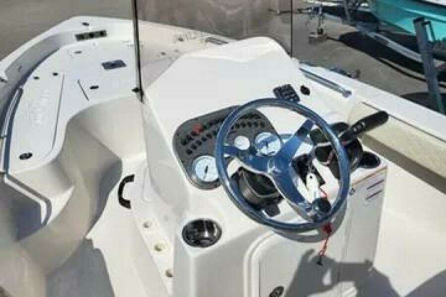 2022 Sea Chaser 21 LX