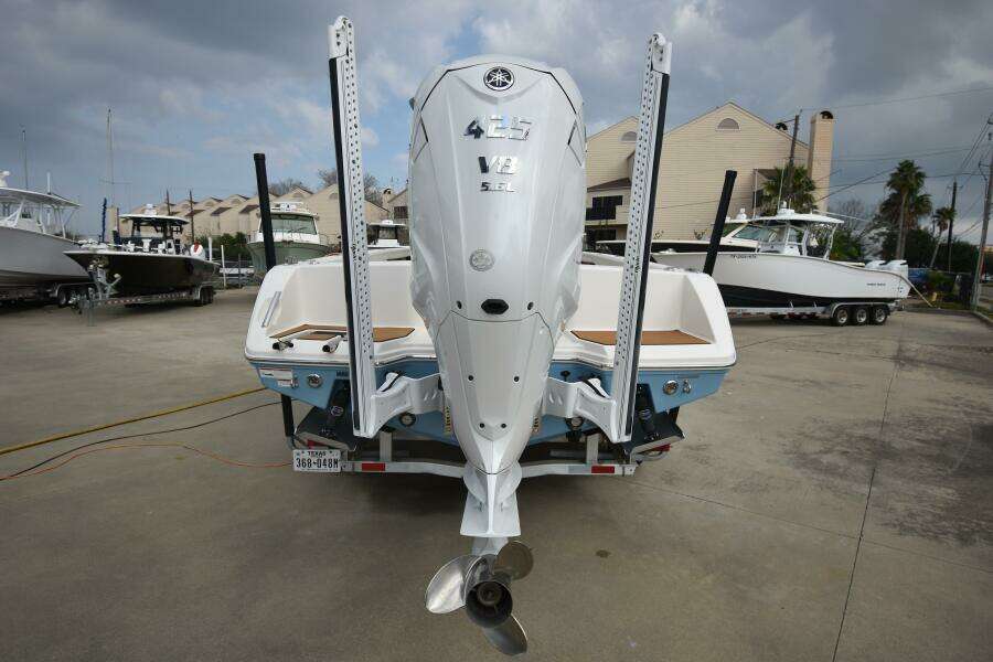 2023 Pathfinder 2700 Open