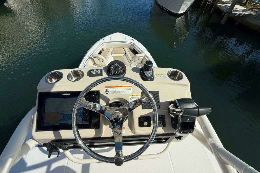 2023 Boston Whaler 360 Outrage