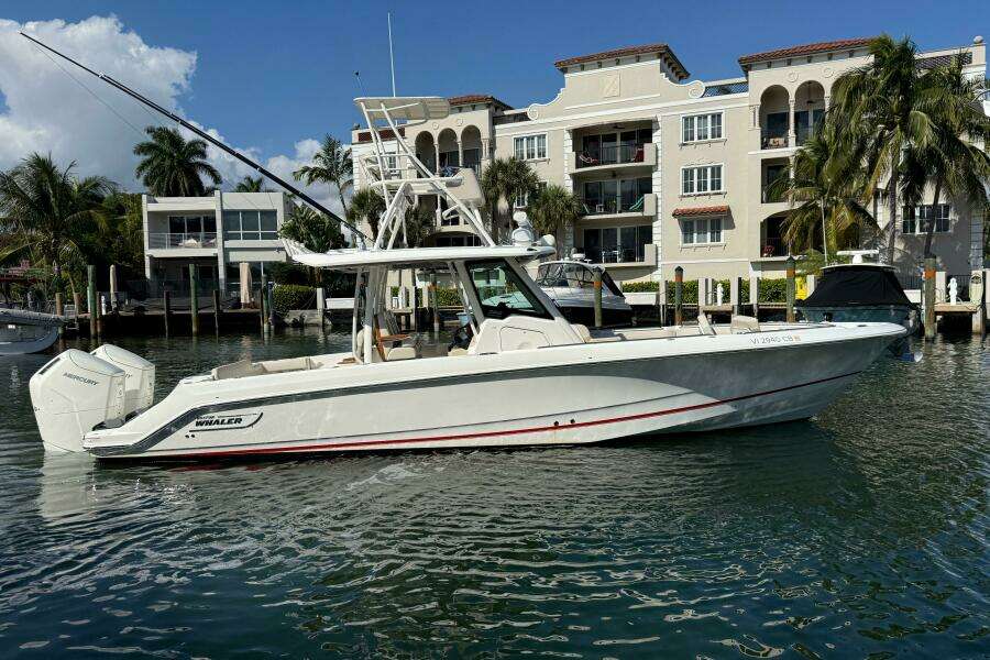 2023 Boston Whaler 360 Outrage
