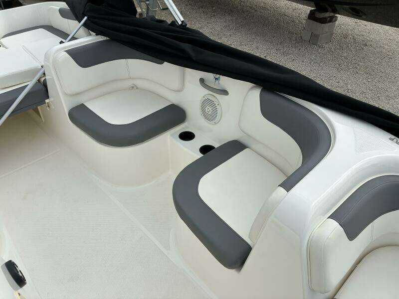 2023 Bayliner 180XL Element