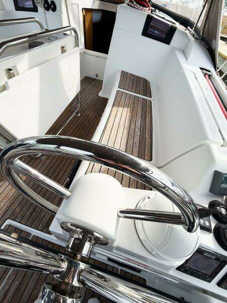 2013 Jeanneau Sun Odyssey 409