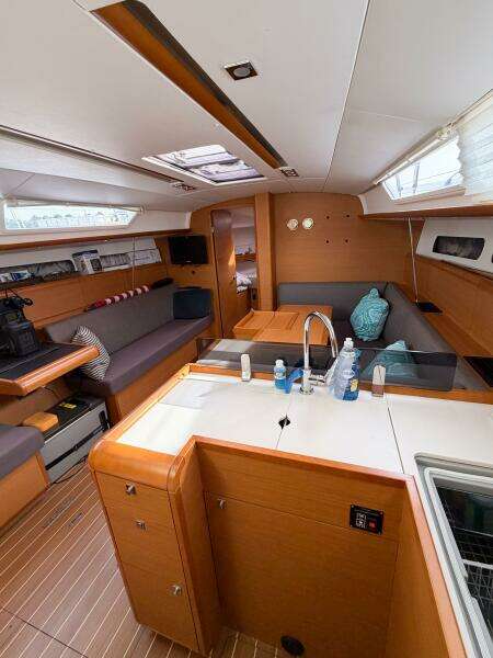 2013 Jeanneau Sun Odyssey 409