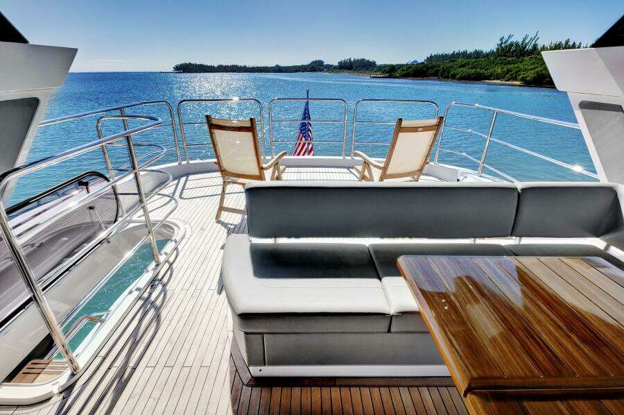 2024 Sunseeker 76 Yacht