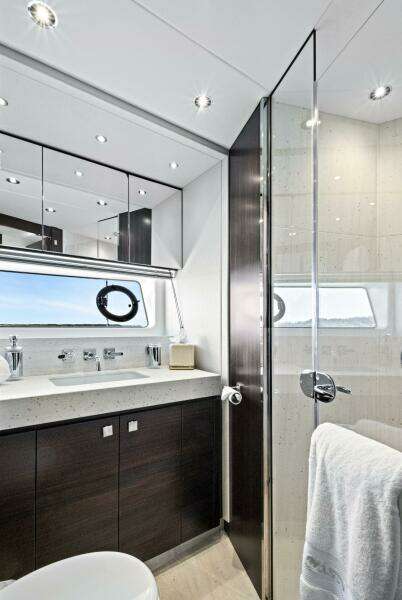 2024 Sunseeker 76 Yacht