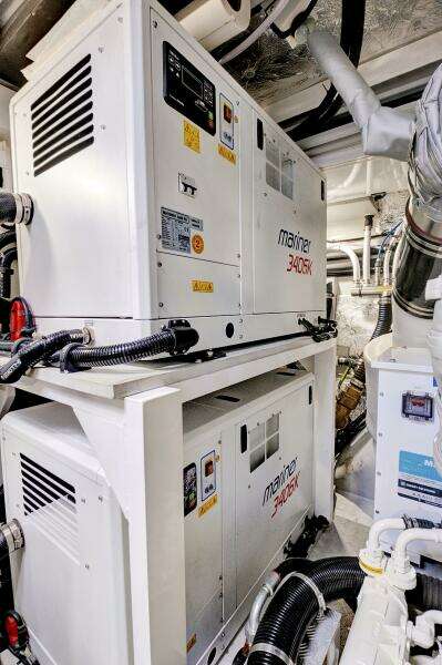 2024 Sunseeker 76 Yacht