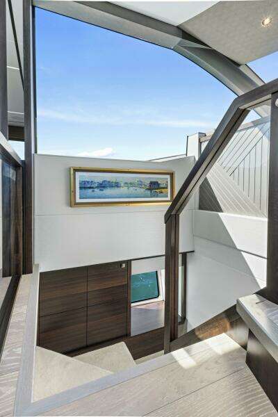 2024 Sunseeker 76 Yacht