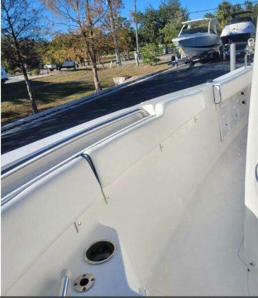 2015 Sea Hunt Ultra 211