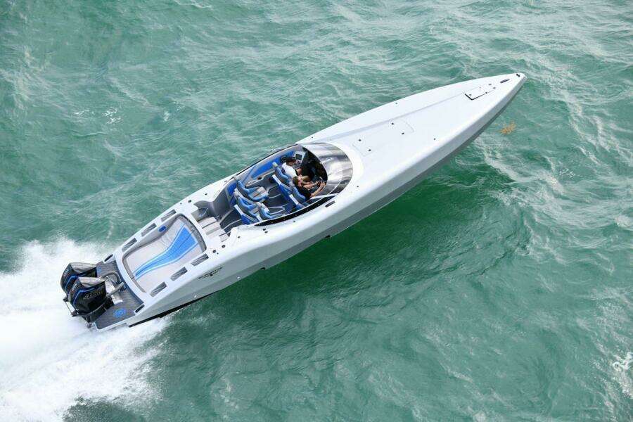 2027 Canados 411 Gladiator Carbon Series