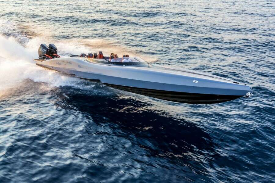 2027 Canados 411 Gladiator Carbon Series