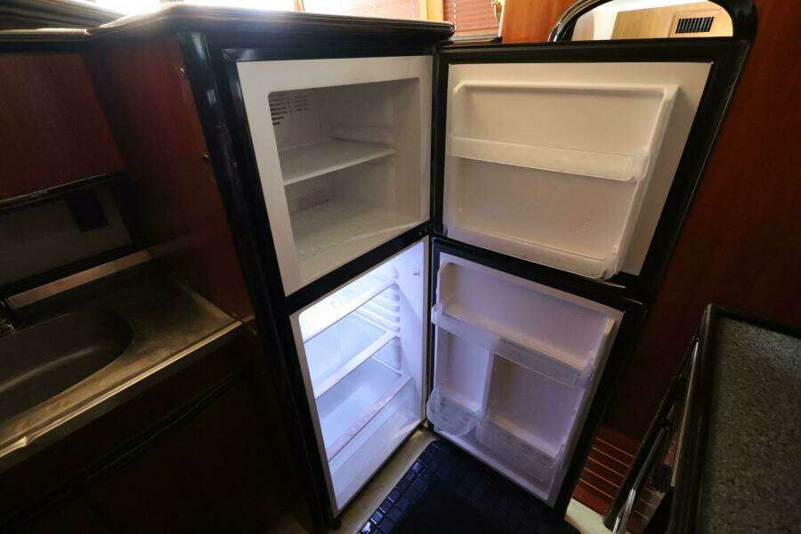 1991 Spectrum 48 Convertible