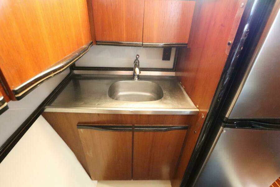 1991 Spectrum 48 Convertible