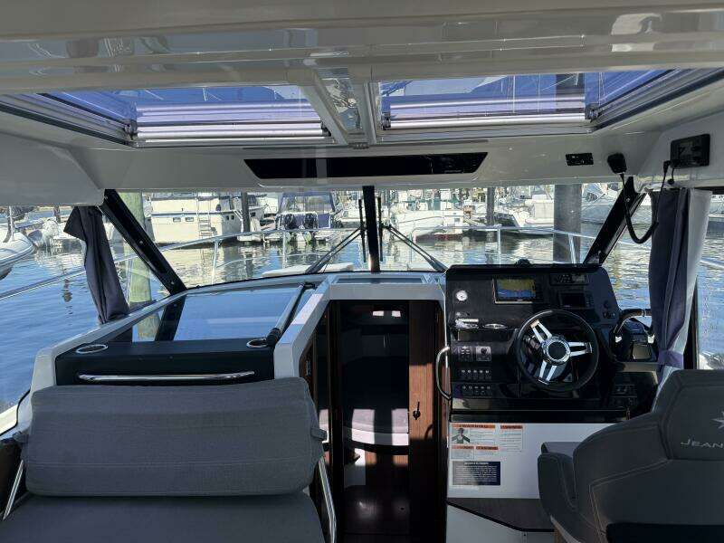 2020 Jeanneau NC 1095