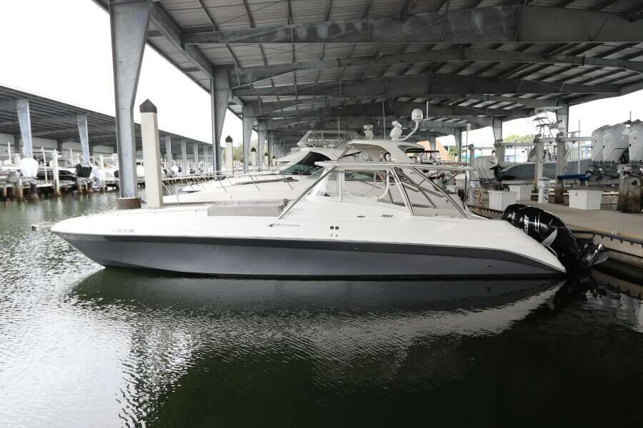 2014 Intermarine 380 Sport