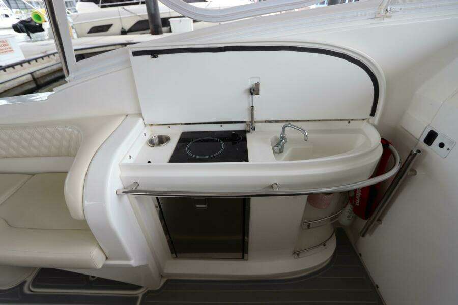 2014 Intermarine 380 Sport