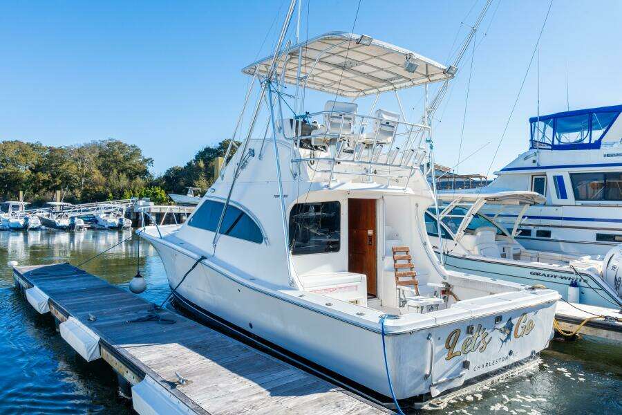 2004 Luhrs 36 Convertible