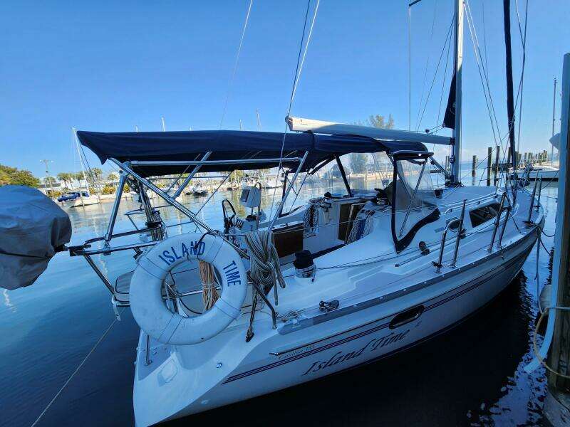 2012 Catalina 355