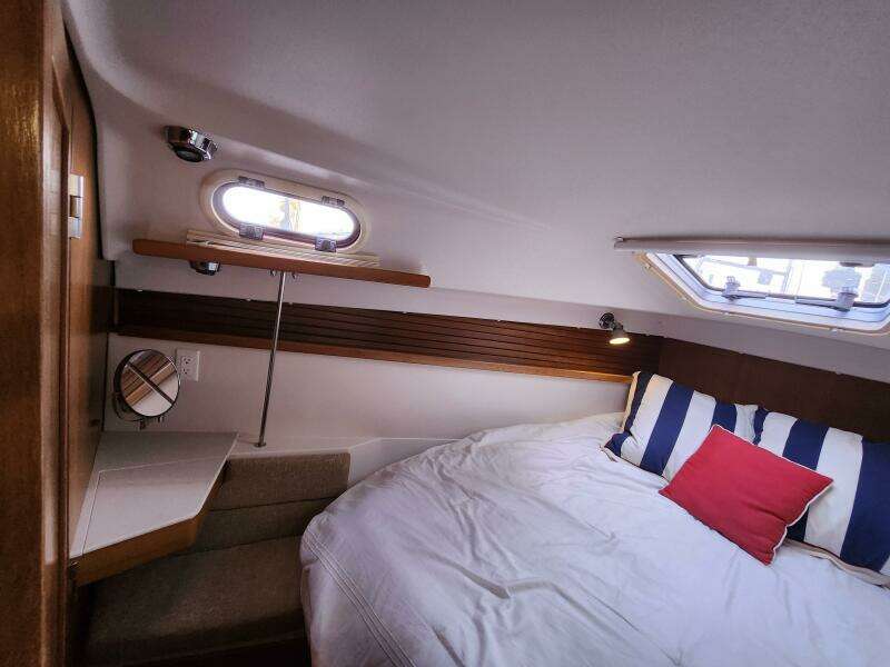 2012 Catalina 355