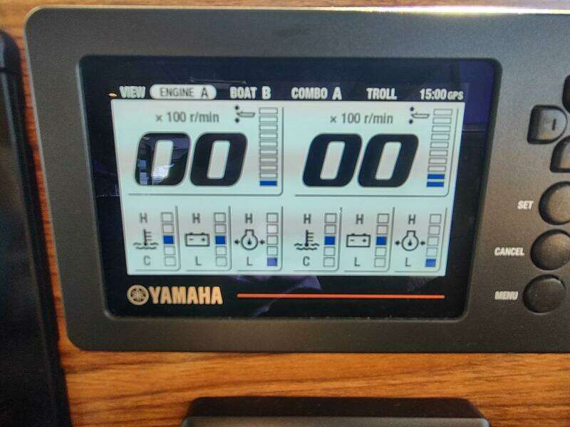 2020 Cutwater C-32 Coupe