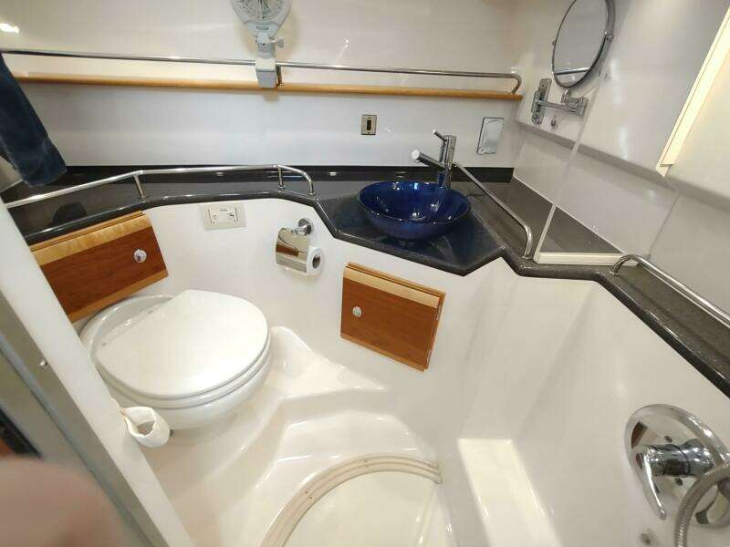 2020 Cutwater C-32 Coupe