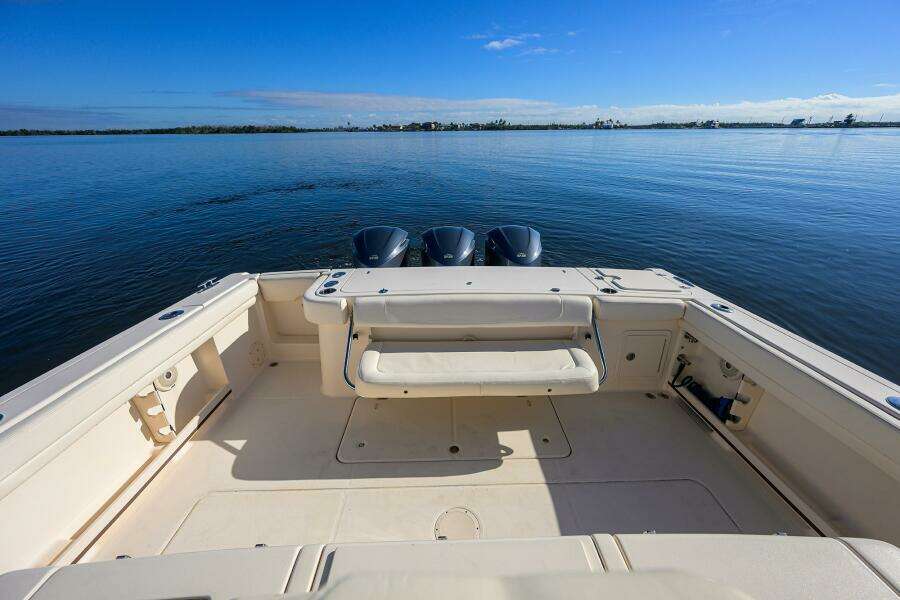 2018 Grady-White Canyon 376