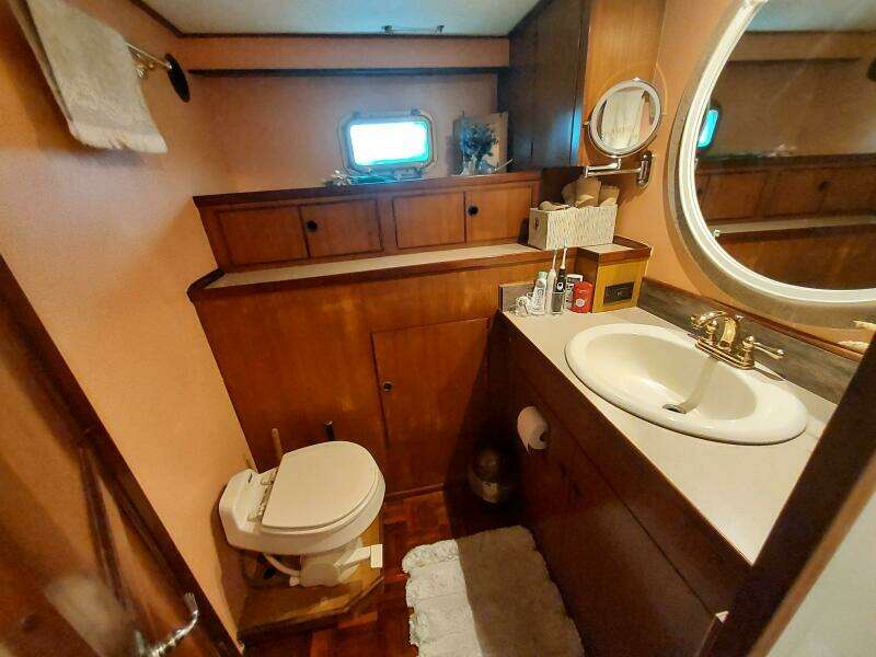 1982 DeFever 52 Offshore Cruiser