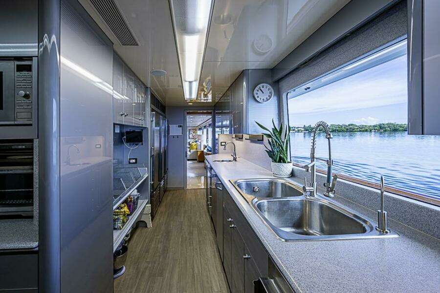 1997 Delta Marine 122 Tri-Deck Motor Yacht