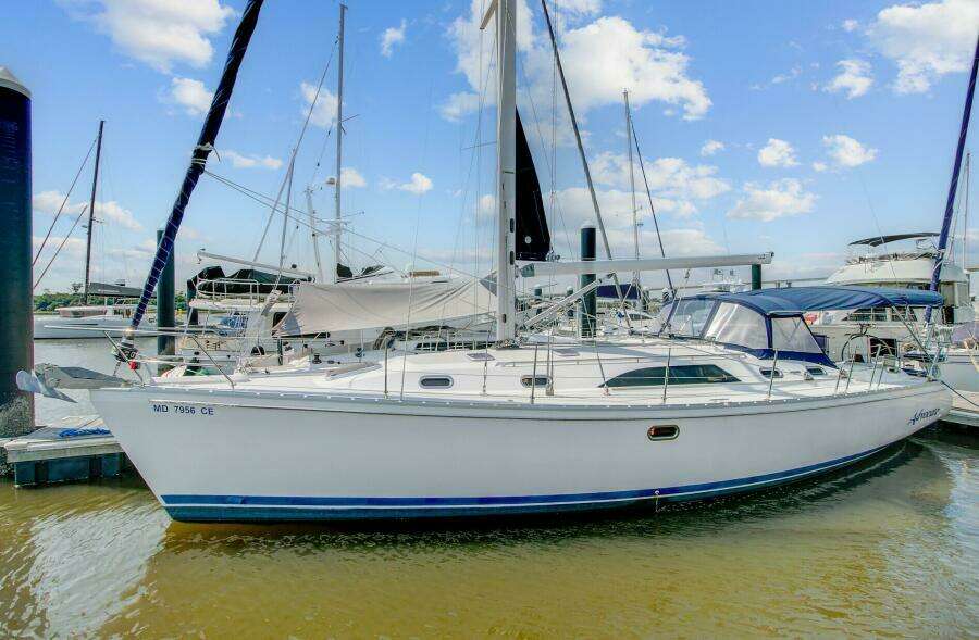 2011 Catalina 445
