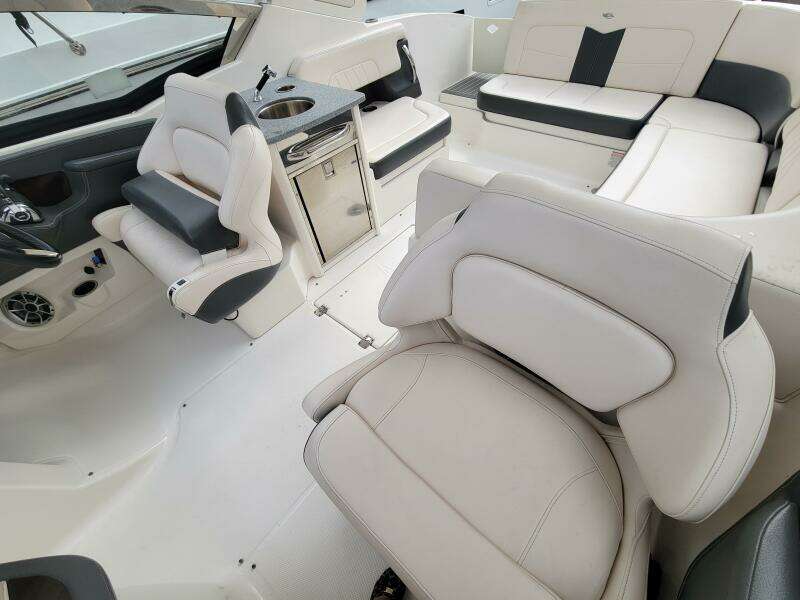 2017 Chaparral 307 SSX