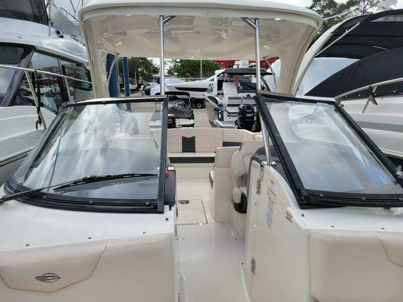 2017 Chaparral 307 SSX