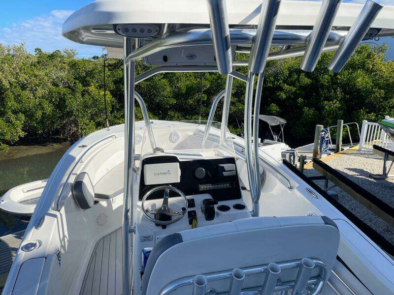 2017 Tidewater 220LXF