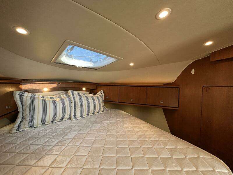 2008 Tiara Yachts 3900 Sovran