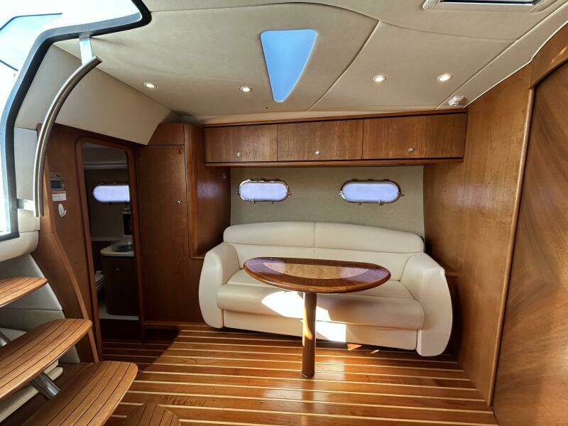 2008 Tiara Yachts 3900 Sovran