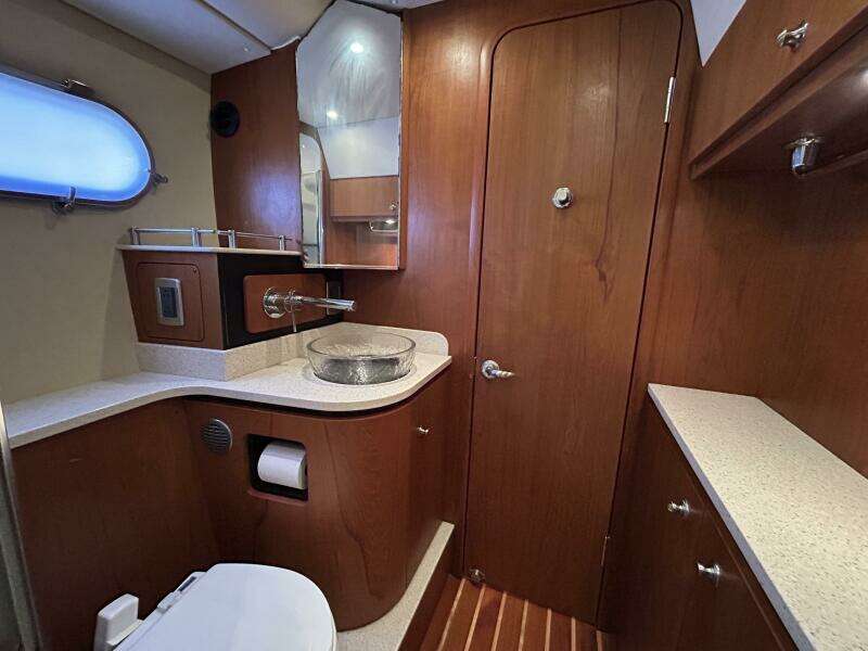2008 Tiara Yachts 3900 Sovran