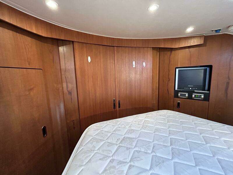 2008 Tiara Yachts 3900 Sovran