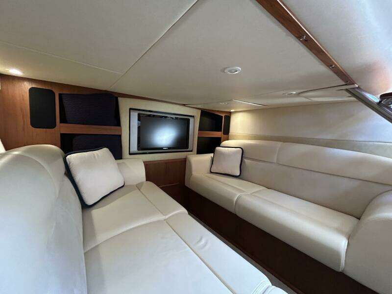 2008 Tiara Yachts 3900 Sovran