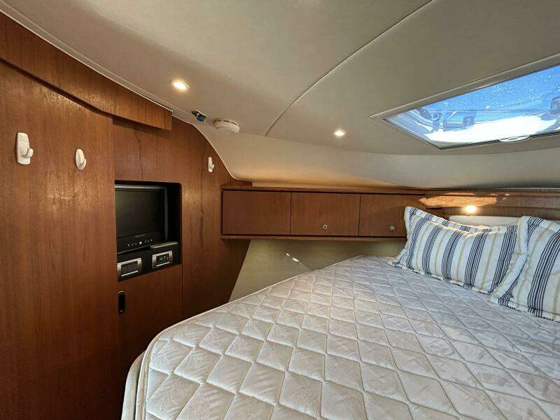 2008 Tiara Yachts 3900 Sovran