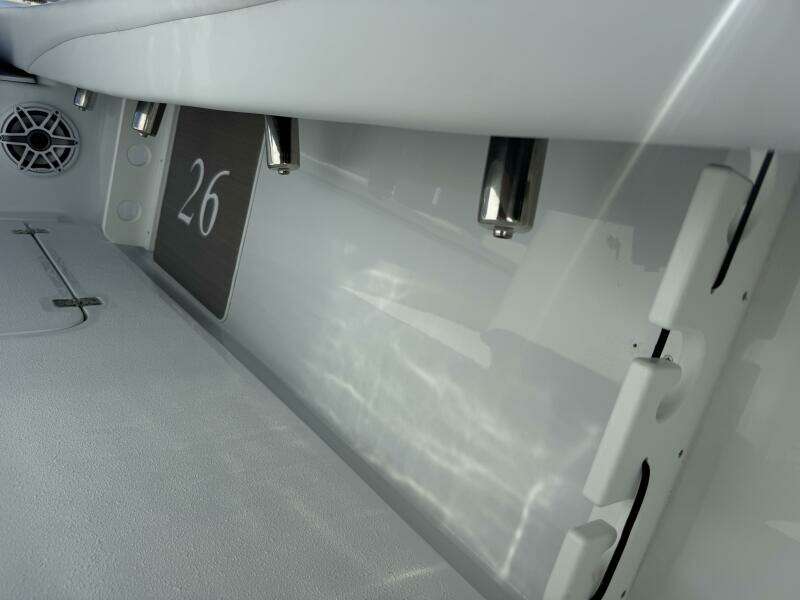 2025 Yellowfin 26 Hybrid