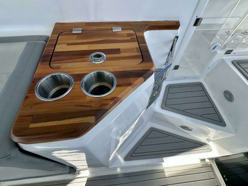 NX 360 Sports Coupe - Cockpit