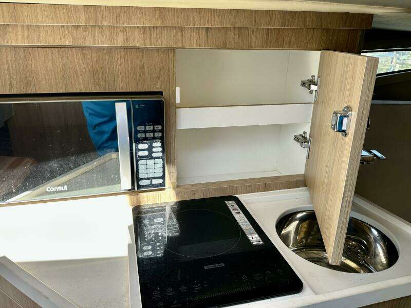 NX 360 Sports Coupe - Interior