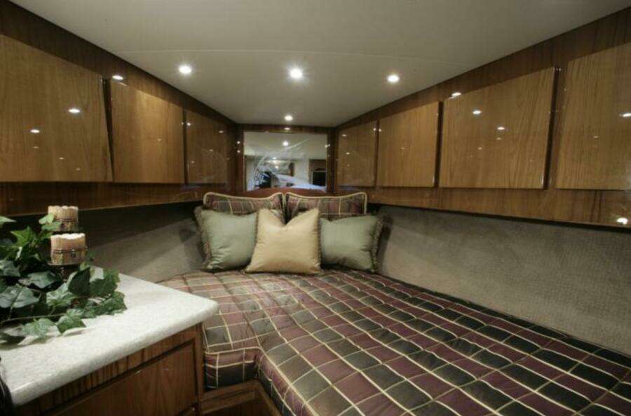 2027 Buddy Davis Davis 48 Express