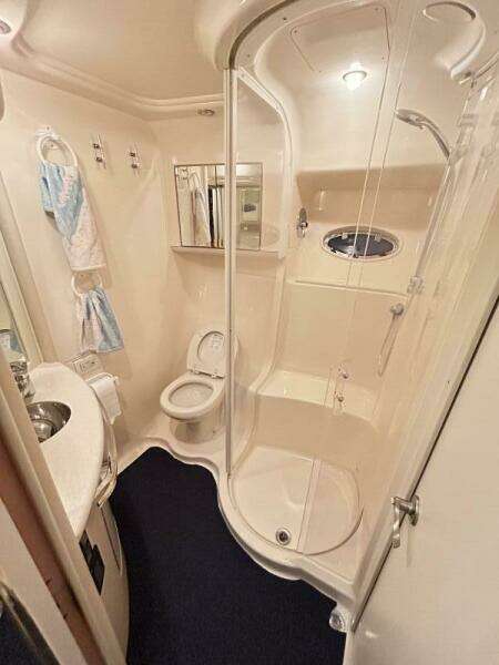 1999 Sea Ray 560 Sedan Bridge